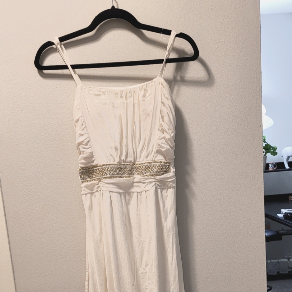 Pretty white prom dress